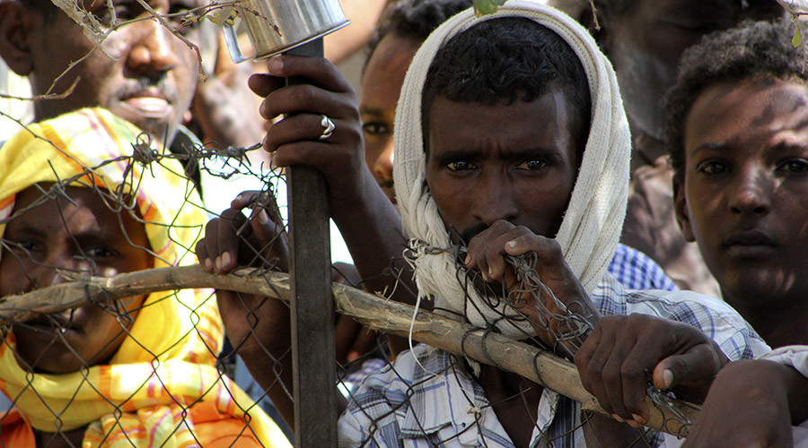 ‘Scratch my back’: EU will offer African elite visas & money to stop flood of migrants