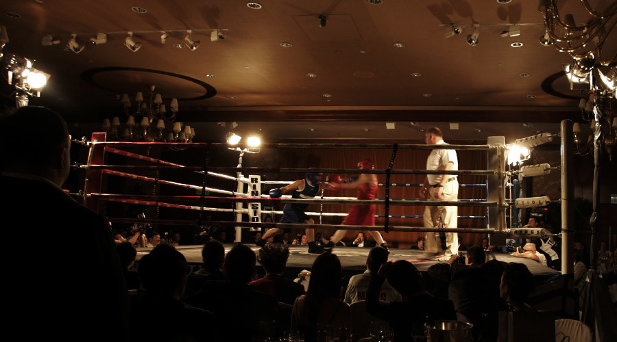 Tindr + ‘Fight Club’: Brawl app stunt takes web by storm