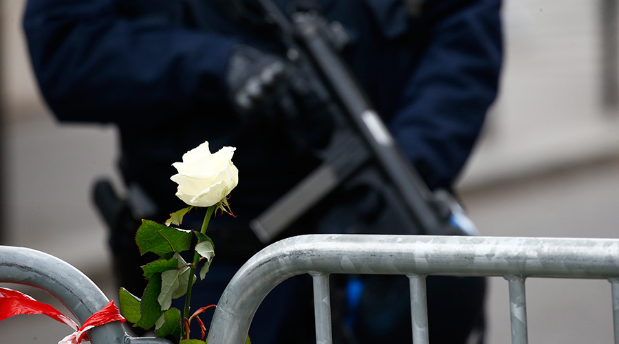 From Moscow to LA, security measures tightened following Paris attacks