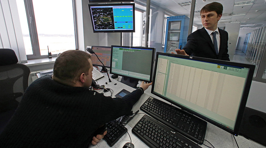 PM Medvedev bans foreign-made software in Russian state agencies