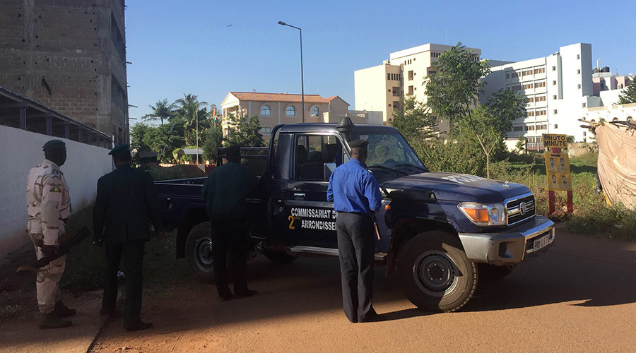 Cell phone video by Chinese hostage shows Mali Radisson hotel where 170 seized by gunmen