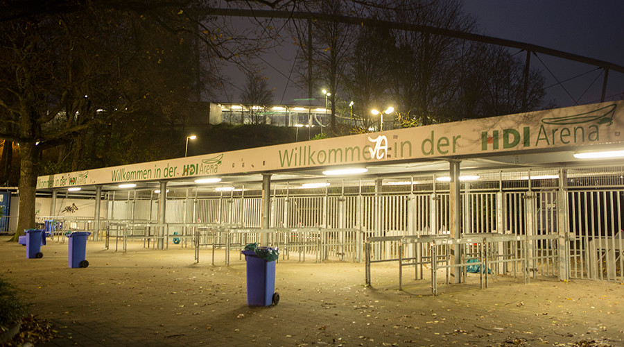 Terrorists wanted to hit Germany-Netherlands football match with 5-bomb attack - reports