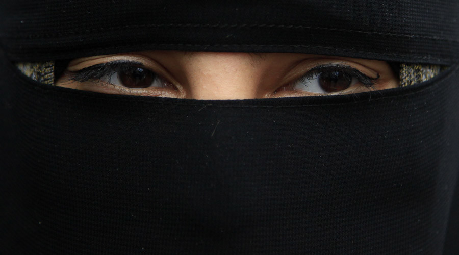 Women wearing burqas, niqabs face fines up to $9,800 by 