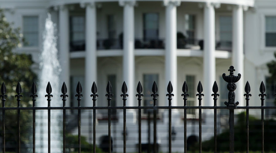 US flag-bearing intruder triggers White House lockdown