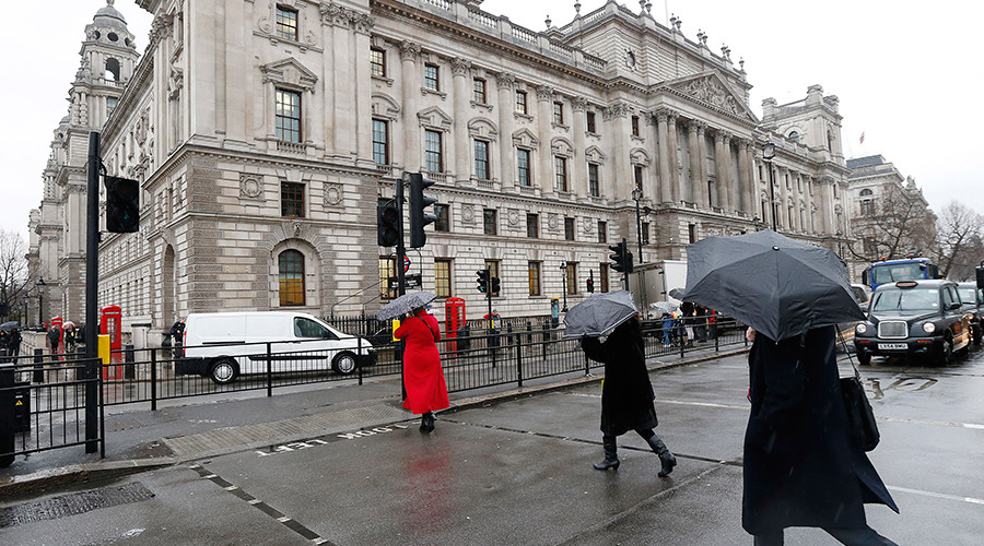 HMRC to wage war on overseas tax dodgers
