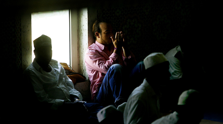 Italy declares war on underground mosques citing terrorist threat