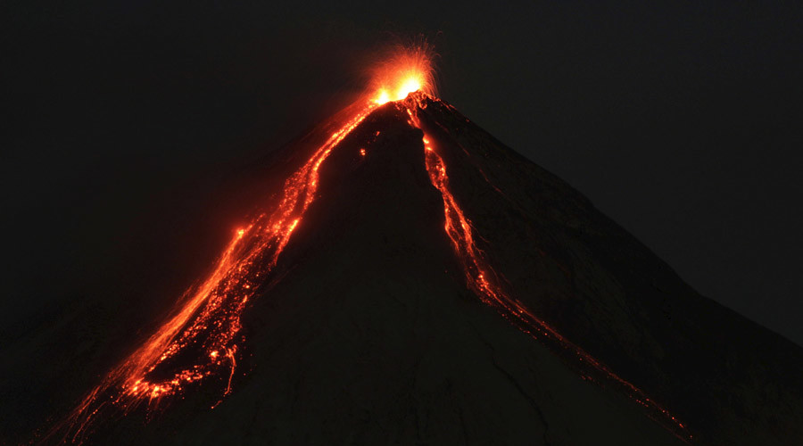 Stunning images show Guatemala's 'Volcano of Fire' increasing activity 