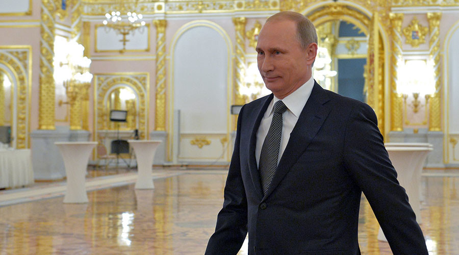 Most Russians want Putin to remain president after 2018 – poll