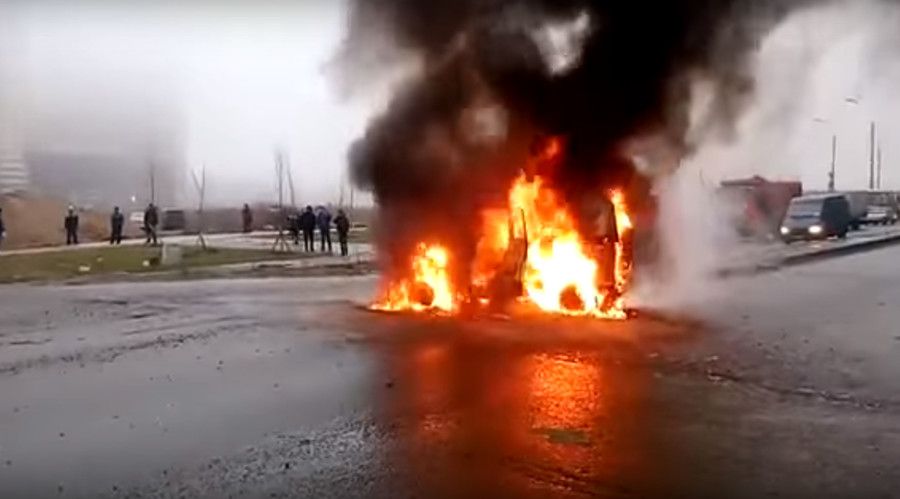 Police car under gunfire in St. Petersburg, 2 officers reported killed