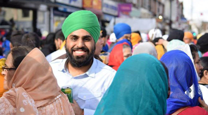 British Sikh punched by bouncer for wearing turban in Poland