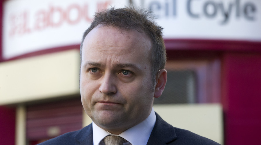 Police probe social media troll who threatened pro-war MP with knife emoji