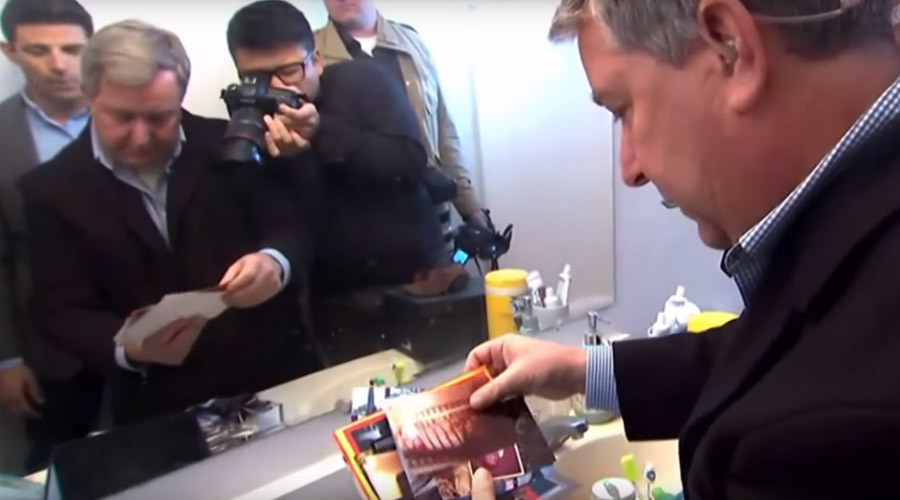 Media frenzy: Reporters swarm San Bernardino shooters’ apartment