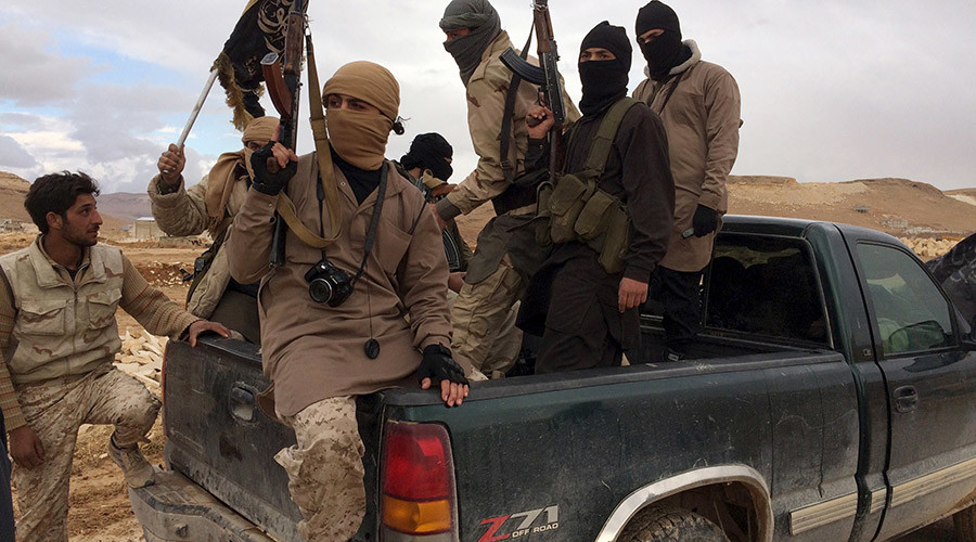 Syria-born American accused of smuggling supplies to extremist rebels