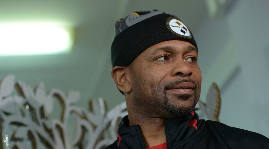 Roy Jones eyes another world title chance in Moscow