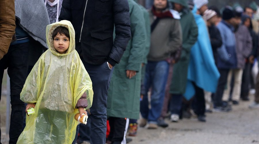Migrant crisis could push UK out of EU – Cameron