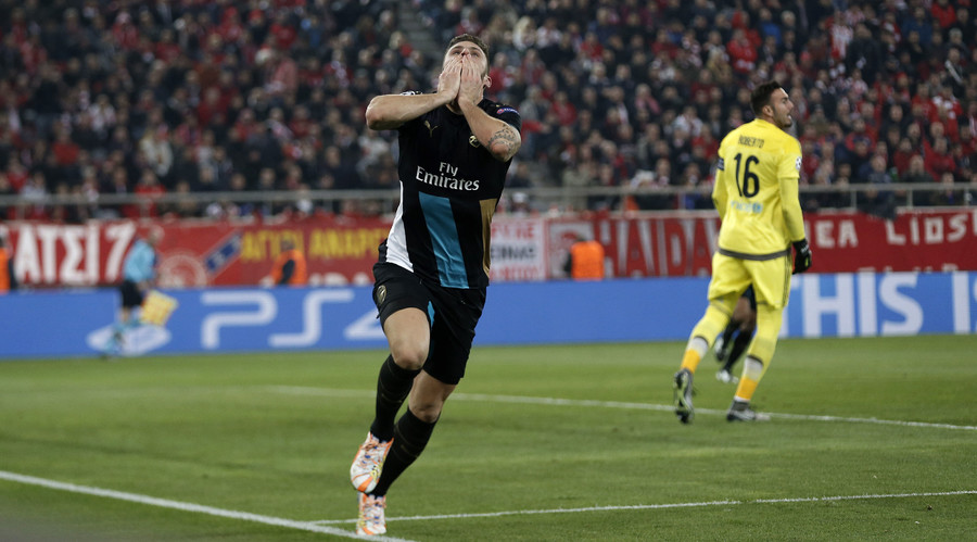 Arsenal pull off great Champions League escape as Giroud scores hat trick