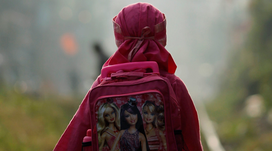 Teacher asks 13yo black Muslim girl if she has bomb in her bag