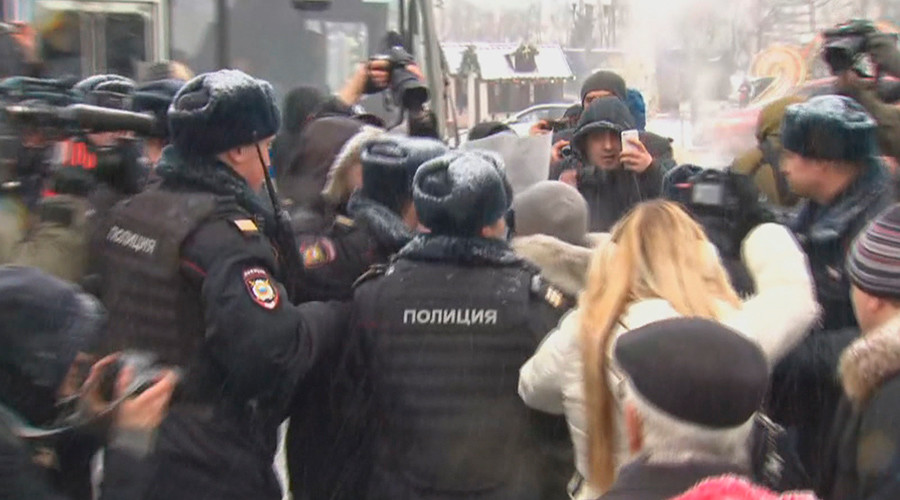Some 50 protesters detained in Moscow during unsanctioned rallies on Constitution Day