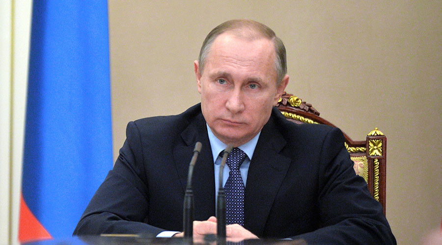 Putin signs decree suspending free trade treaty with Ukraine starting January 1, 2016
