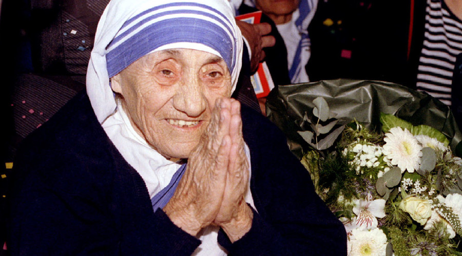 Mother Teresa to become Catholic saint as Pope Francis recognizes 2nd miracle