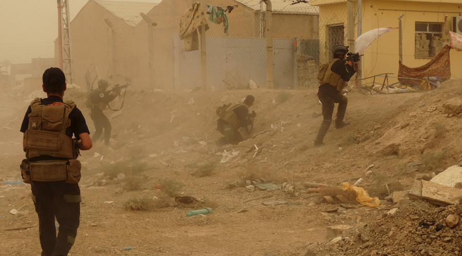 Iraqi army urges civilians to leave IS-controlled Ramadi ahead of possible assault