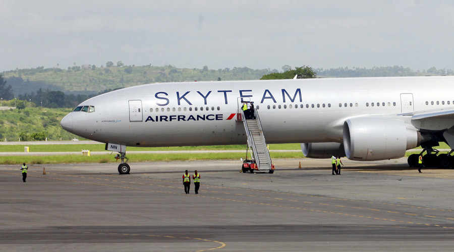 Passenger detained over Air France fake bomb alarm is ‘ex-cop’ - reports