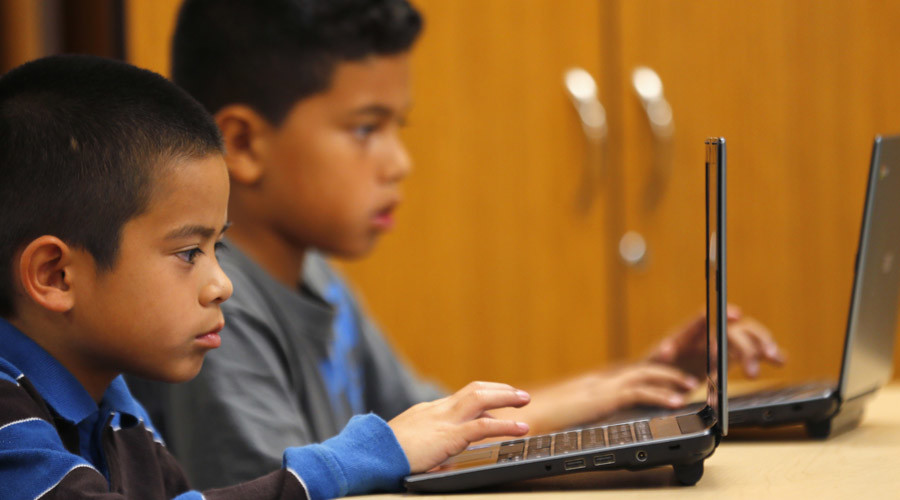 Schools ordered to spy on students’ internet use, ‘protect them from radicalization’