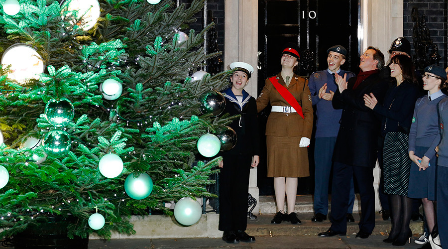 ‘Cameron a hypocrite for applauding NHS staff in Christmas message’ – Ken Loach
