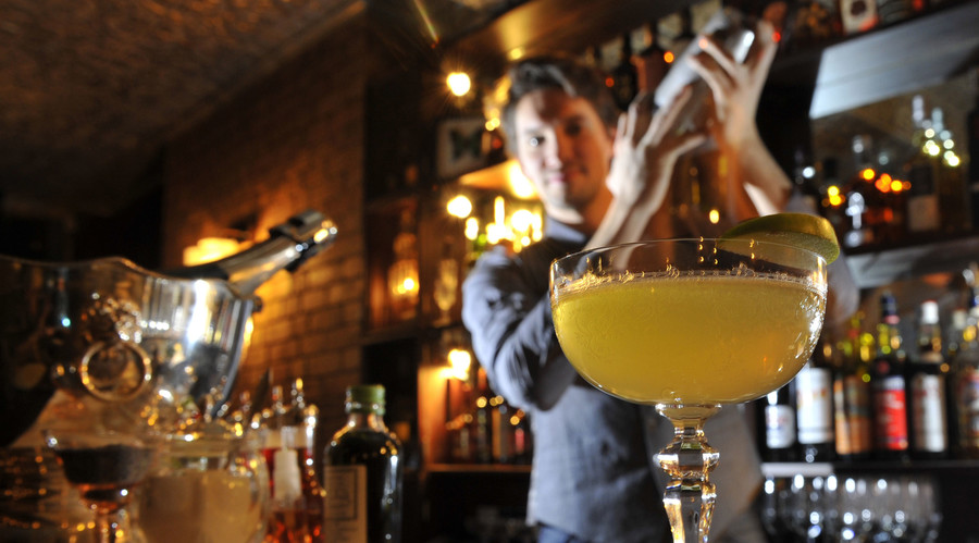 Scientists find hormone that controls sugar, alcohol cravings
