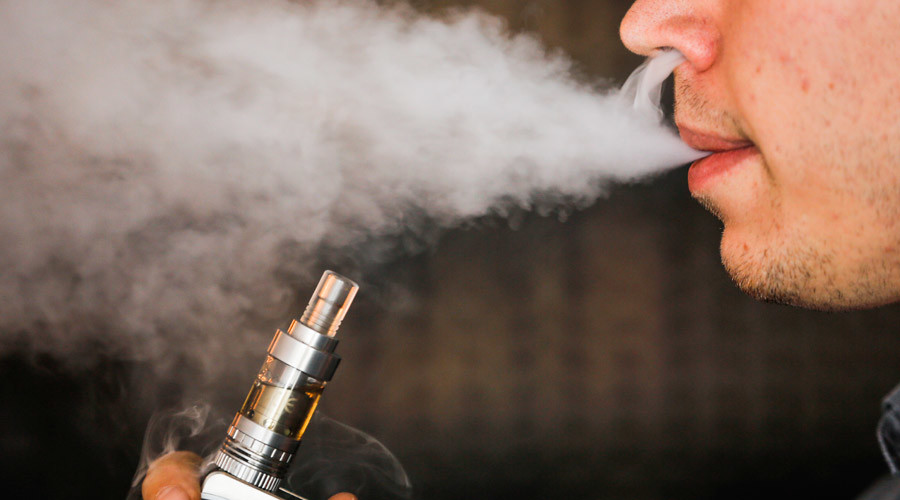 E-cigarettes may be no better than normal cigarettes – study