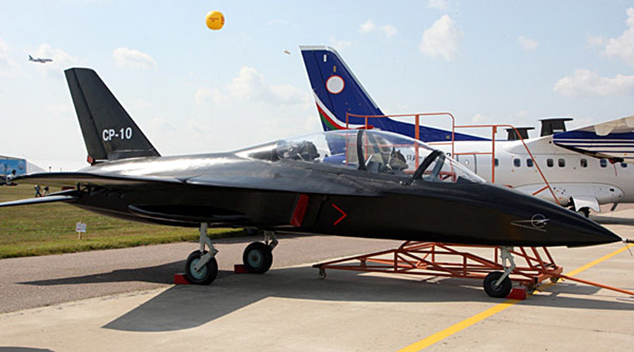 Russia’s 1st forward-swept wing training aircraft performs maiden flight (VIDEO)