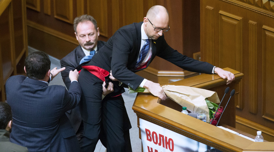 Star Wars, dead pigs, and PM carried from stage: Scandal ruled Ukrainian politics in 2015