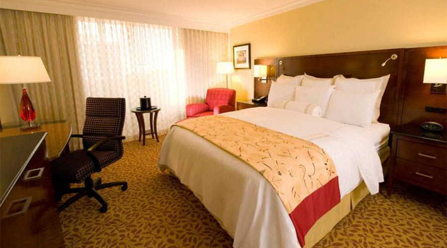 Naked escorts chase gunmen through Atlanta hotel