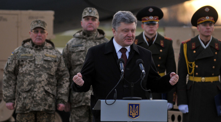 Poroshenko posts pic of himself photoshopped in Putin’s place, then Russians see it… (MEME WAR)