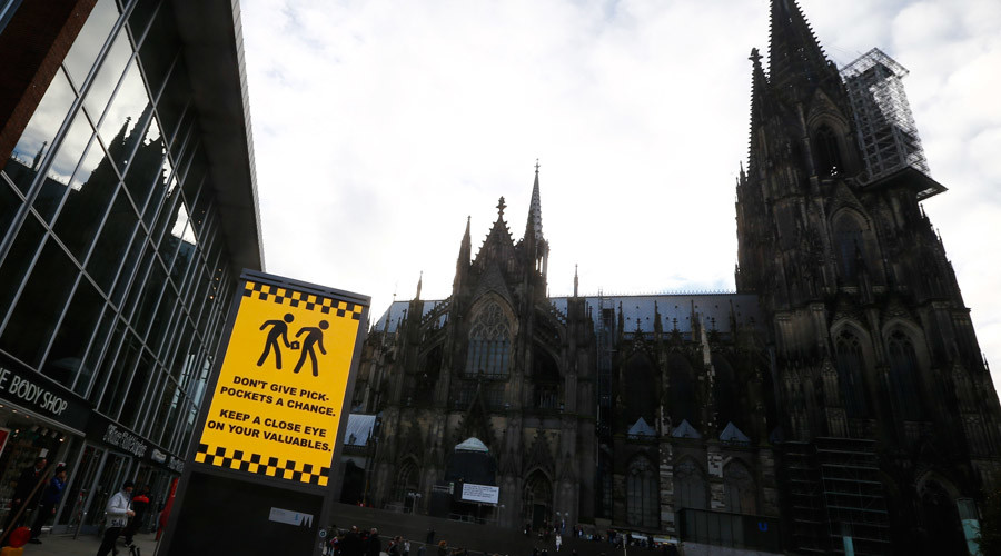 Locals voice fears, minister vows punishment after 'Arab' crowd blamed for sex assaults in Cologne