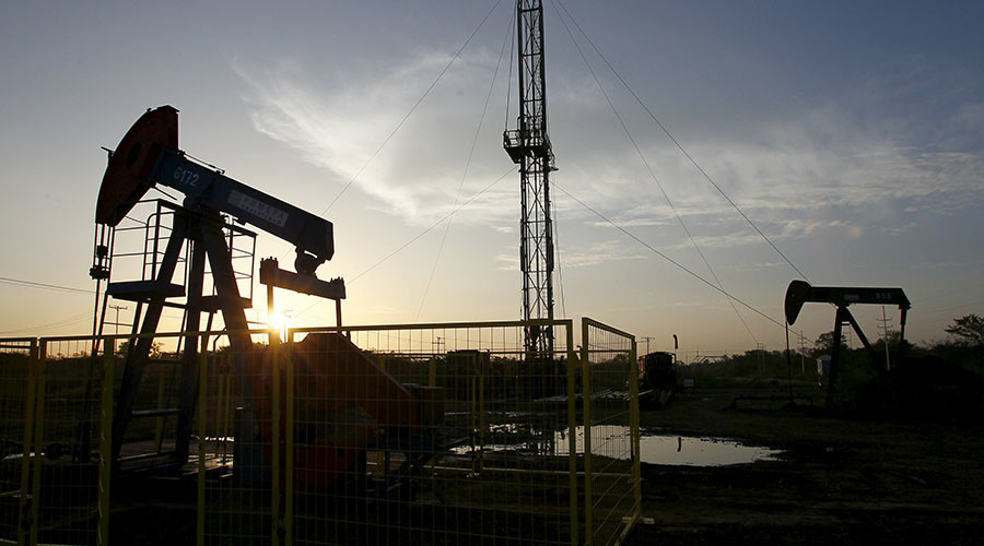 Oil drops to 11-year low amid Middle East turmoil