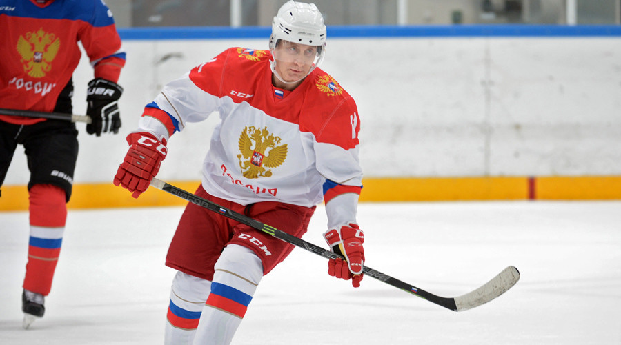 Putin hits the ice in Sochi ahead of Orthodox Christmas Day