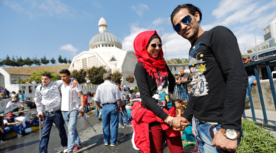 No hand holding for engaged couples in Turkey – religious watchdog