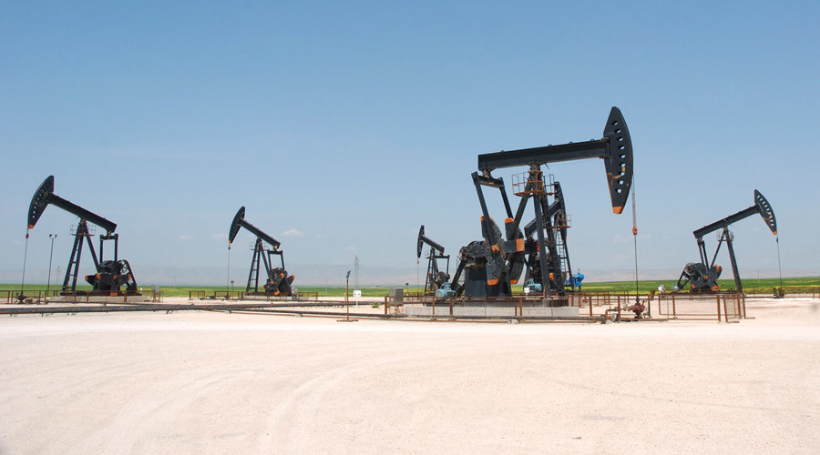 RT pays visit to oilfield recaptured by Kurds from ISIS (VIDEO)