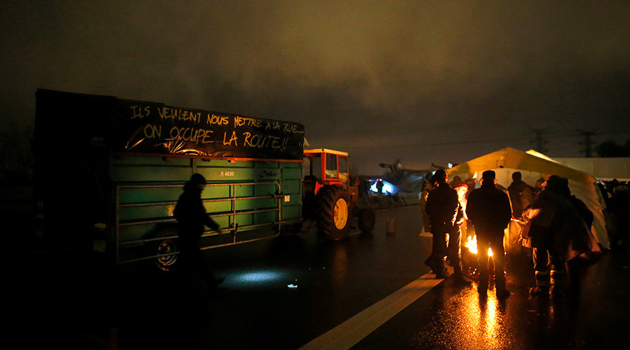 20,000 protest forceful evictions, block roads at Nantes airport construction site (VIDEO)