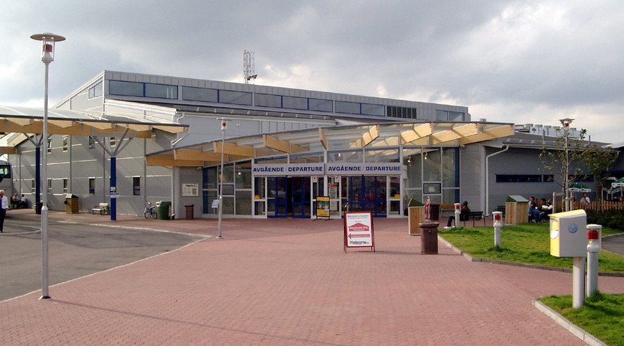 Swedish airport evacuated after ‘suspect powder’ triggers bomb threat