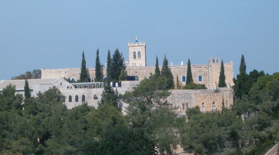 Cross destroyed at desecrated Christian cemetery in Israel