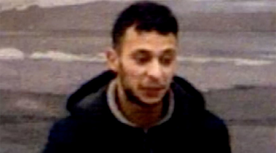 First CCTV images of fugitive suspect №1 in Paris attacks released by media