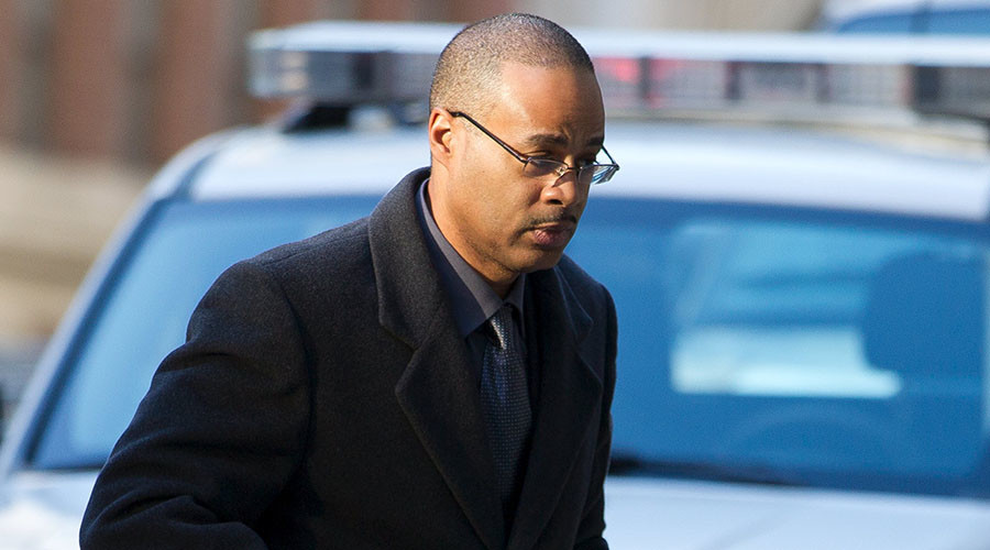 Second Freddie Gray trial on hold over officer testimony