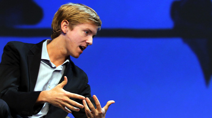 Facebook co-founder to sell liberal mag New Republic