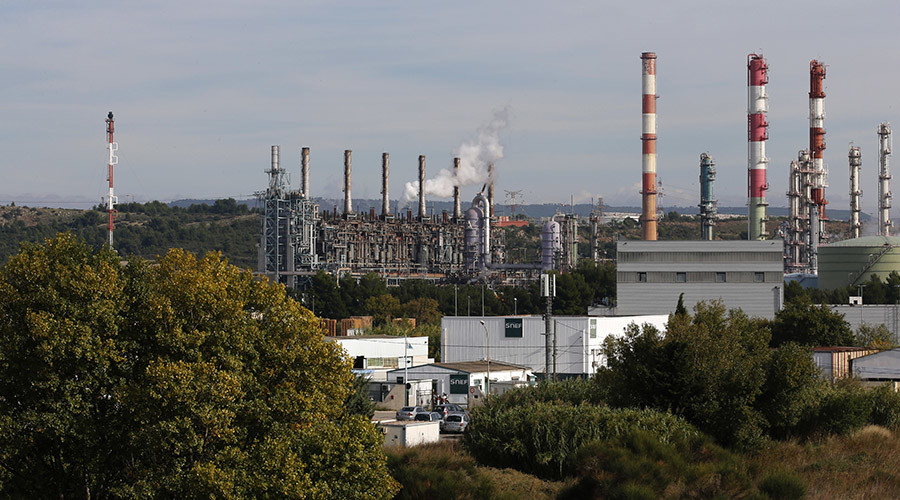 Chemical safety reform bill could cripple state efforts at regulation, critics say
