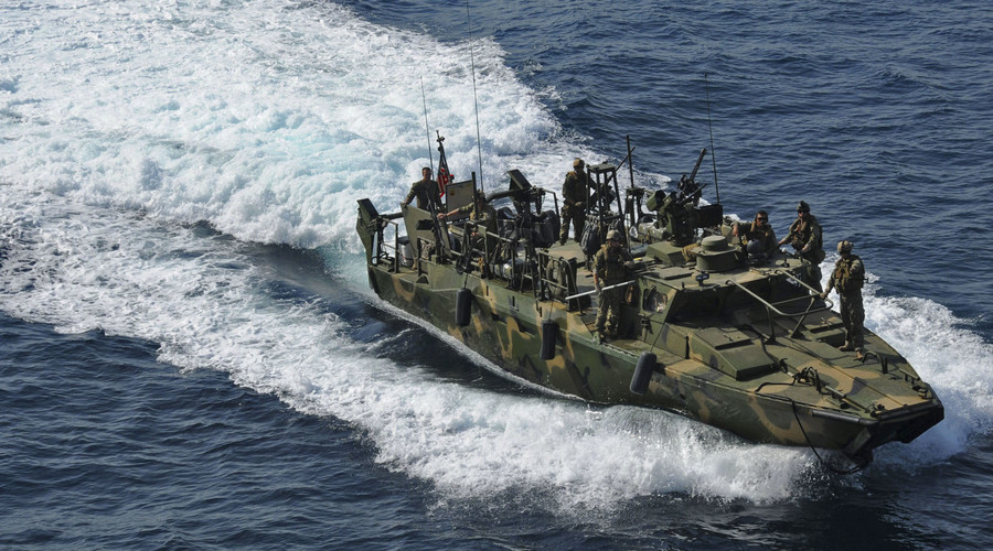 Iran releases 10 US sailors detained over territorial waters breach (PHOTOS)