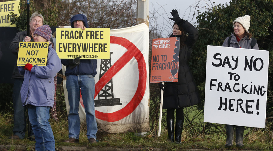 Anti-fracking protesters arrested as UK police storm camp (VIDEO)