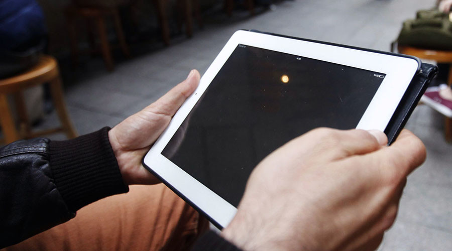 ‘Suspicionless surveillance’: Cafes, universities may be forced to retain Wi-Fi users’ data