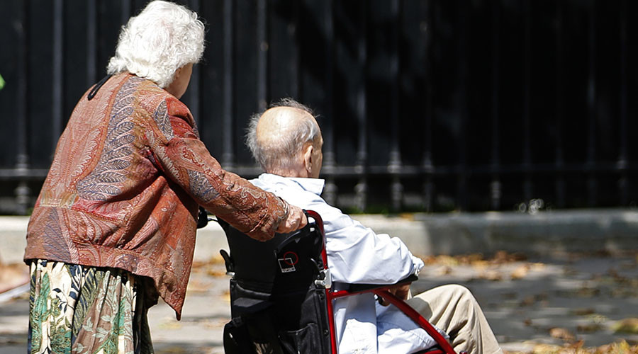 Smell test could detect Alzheimer’s years earlier than usual symptoms